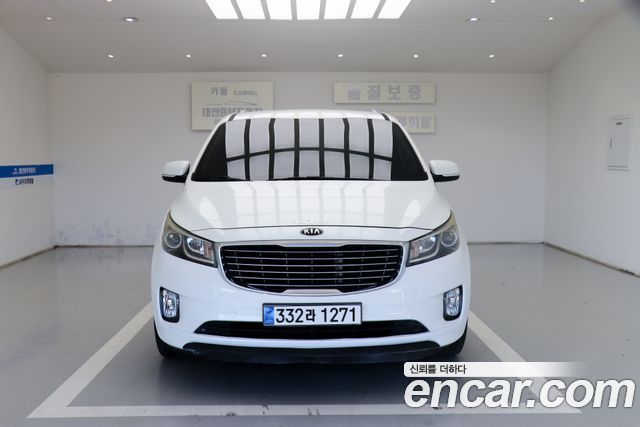 Kia Canival 2015 — photo 2