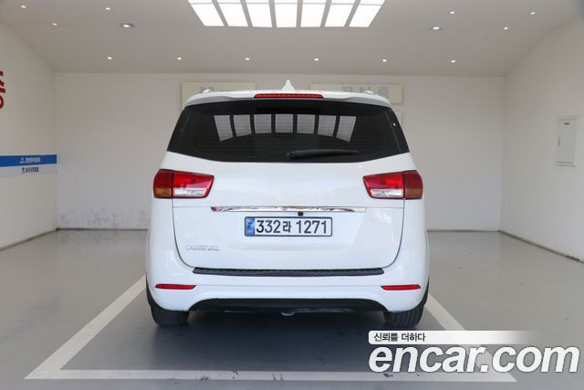 Kia Canival 2015 — photo 5