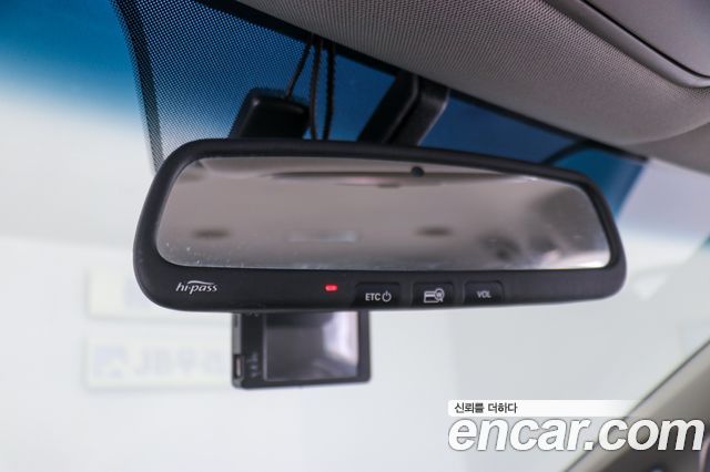 Kia Canival 2015 — photo 15