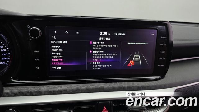 Kia K5 2021 — photo 16