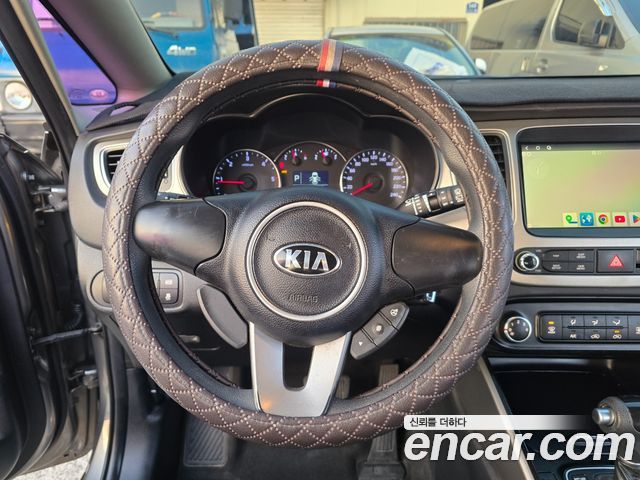 Kia Carens 2015 — photo 7