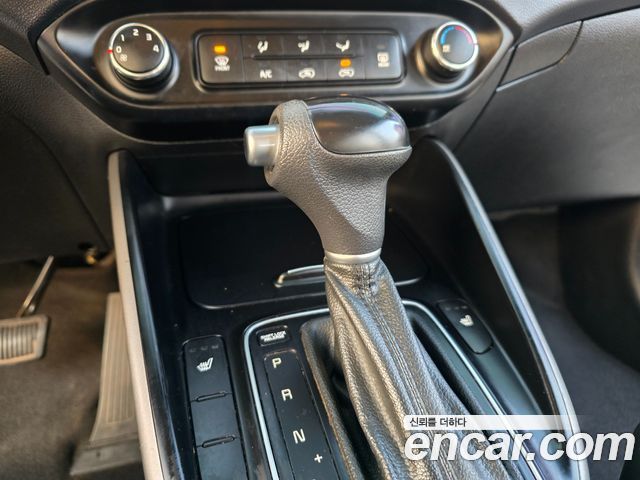 Kia Carens 2015 — photo 9