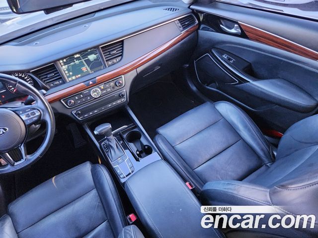 Kia K7 2017 — photo 13