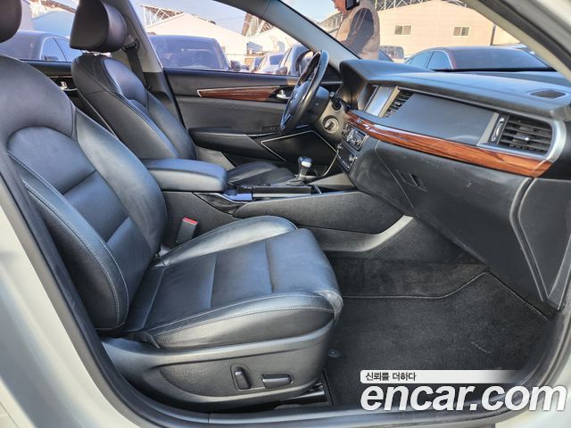 Kia K7 2017 — photo 17