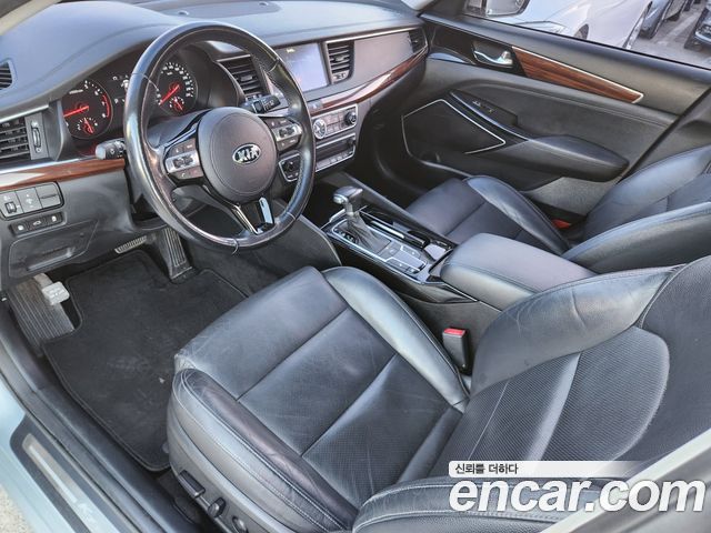 Kia K7 2017 — photo 18