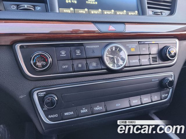 Kia K7 2017 — photo 20