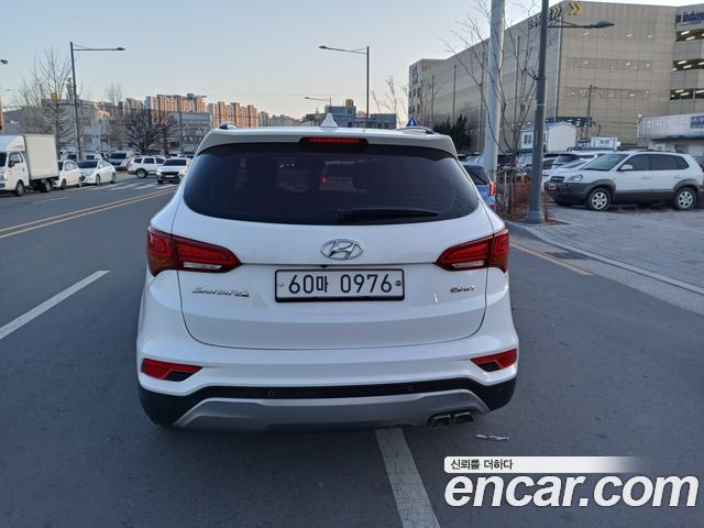 Hyundai Santafe 2016 — photo 3