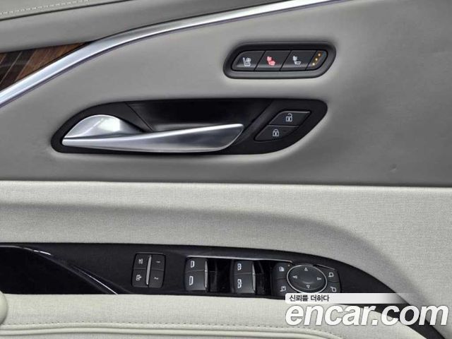 Cadillac Escalade 2023 — photo 5