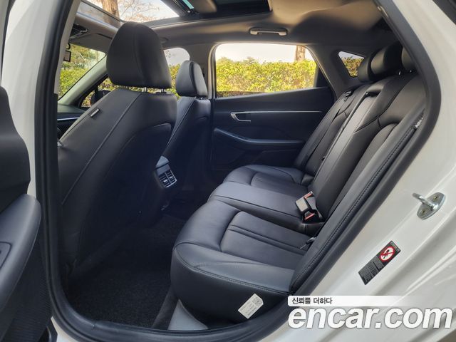 Hyundai Sonata 2020 — photo 13