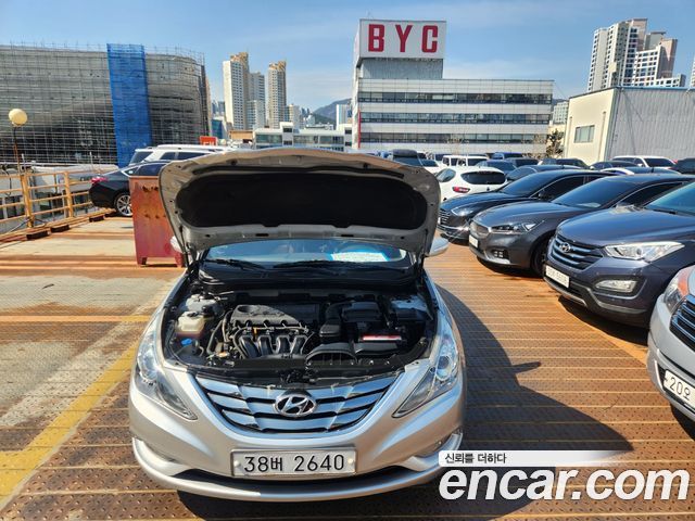 Hyundai Sonata 2010 — photo 6