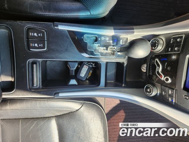 Hyundai Sonata 2010 — photo 9