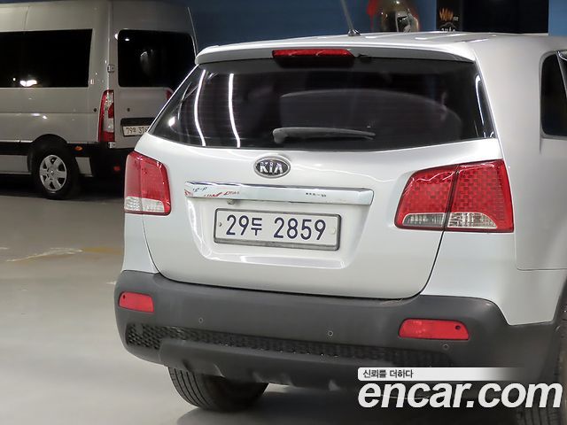 Kia Sorento 2012 — photo 17