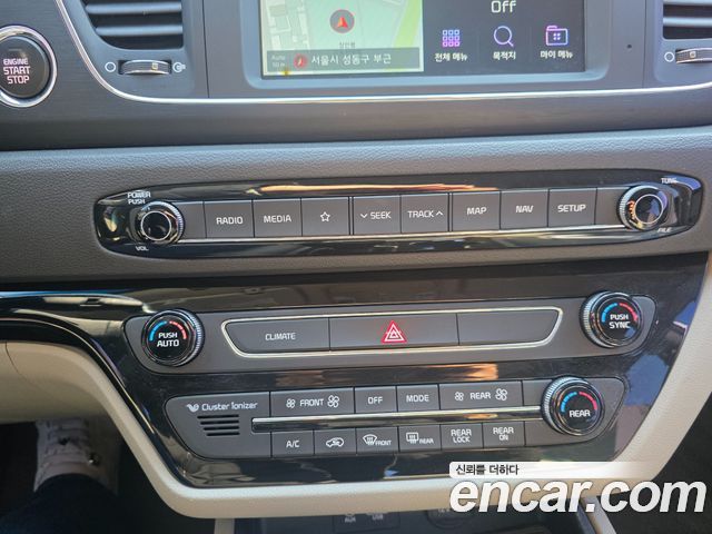Kia Canival 2020 — photo 17