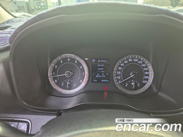 Hyundai Venue 2022 — photo 8