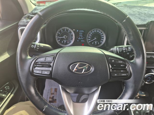 Hyundai Venue 2022 — photo 9