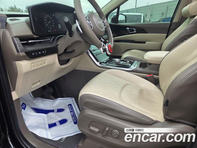 Kia Canival 2023 — photo 13