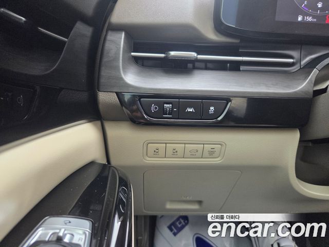 Kia Canival 2023 — photo 20