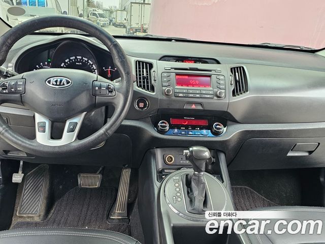 Kia Sportage 2012 — photo 7
