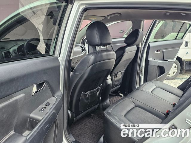 Kia Sportage 2012 — photo 11