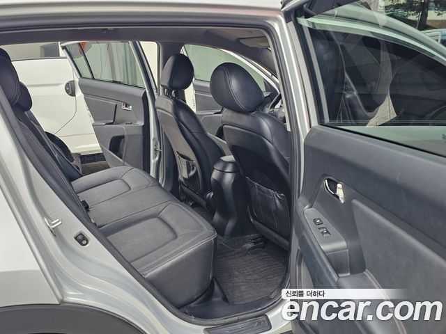 Kia Sportage 2012 — photo 13