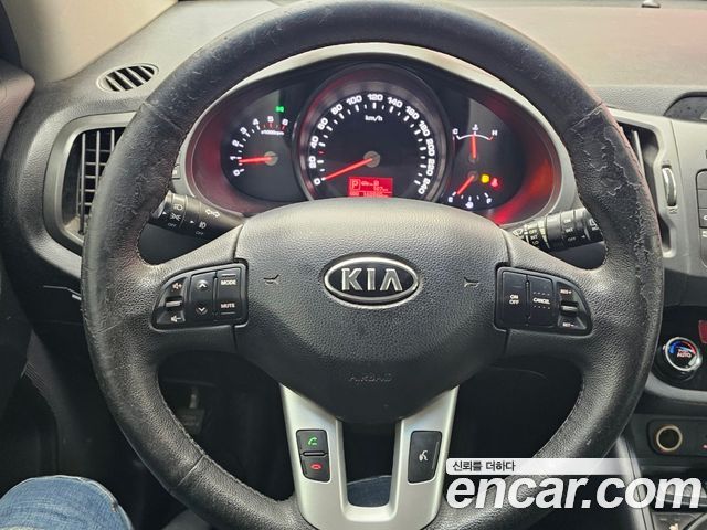 Kia Sportage 2012 — photo 15