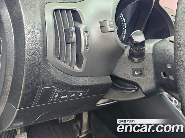 Kia Sportage 2012 — photo 16