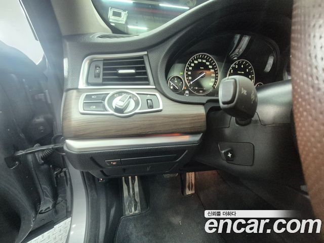 BMW Gran Turismo 2011 — photo 14