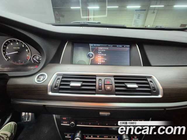 BMW Gran Turismo 2011 — photo 15