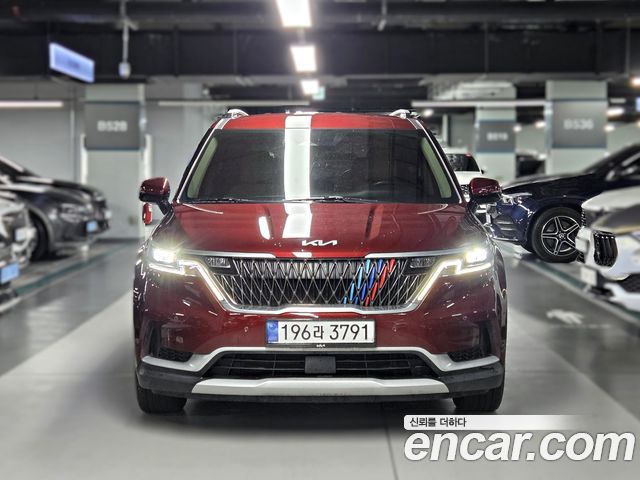 Kia Canival 2021 — photo 1