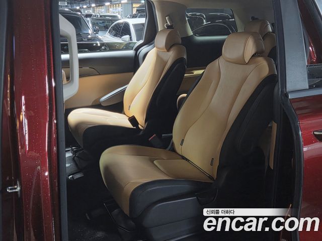 Kia Canival 2021 — photo 11