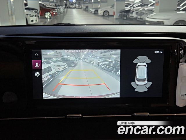 Kia Canival 2021 — photo 17