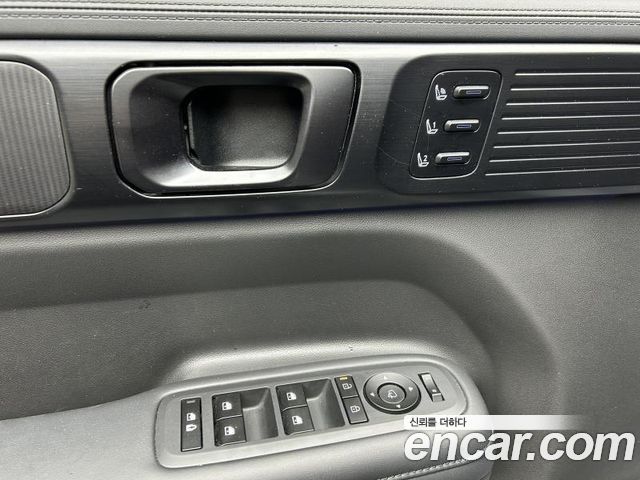 Hyundai Santafe 2024 — photo 16