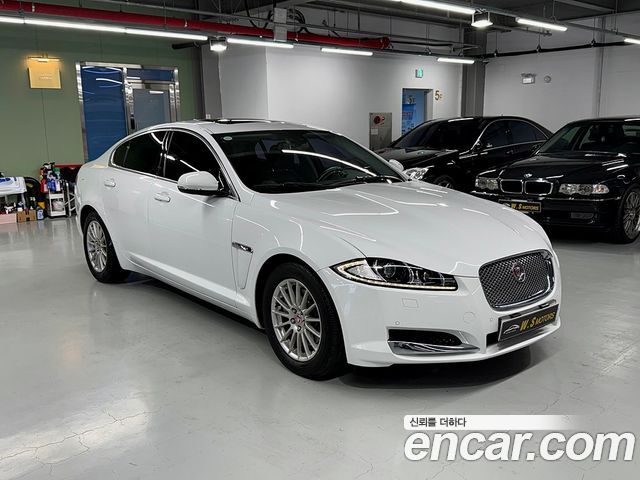 Jaguar XF 2014 — photo 3