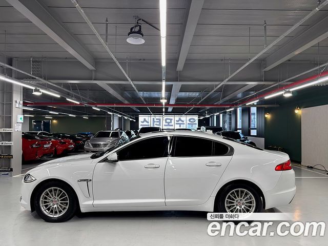 Jaguar XF 2014 — photo 4