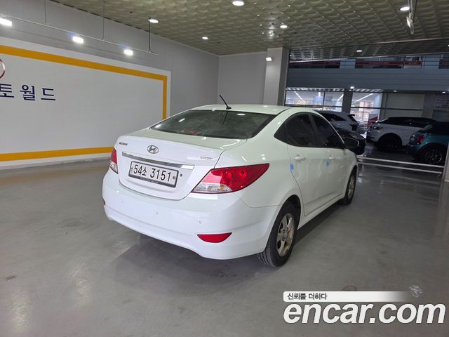 Hyundai Accent 2012 — photo 5