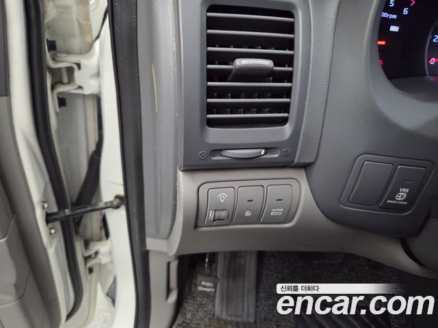 Kia Canival 2014 — photo 12