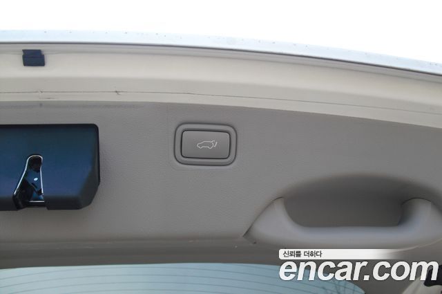 Kia Canival 2015 — photo 13
