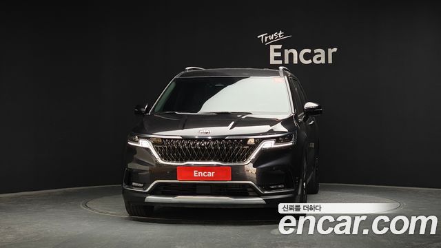 Kia Canival 2021 — photo 3
