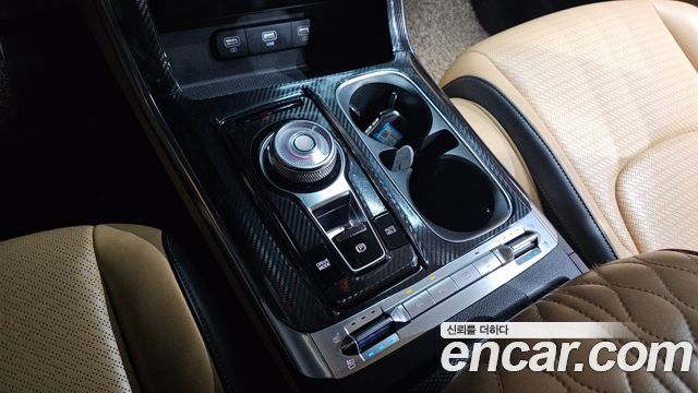 Kia Canival 2021 — photo 9