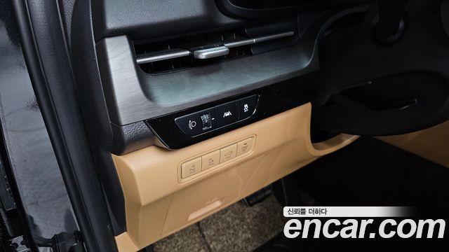 Kia Canival 2021 — photo 18