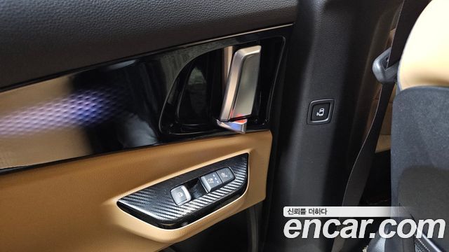Kia Canival 2021 — photo 19