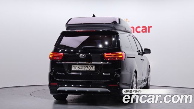 Kia Canival 2019 — photo 4
