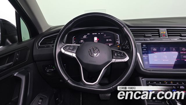 Volkswagen Tiguan 2021 — photo 13