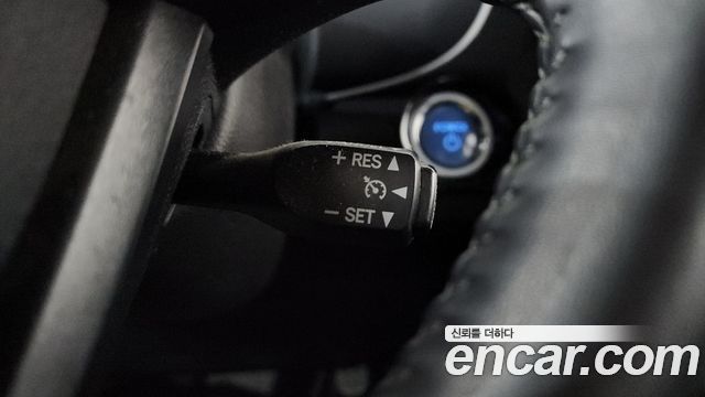 Toyota Prius 2019 — photo 14
