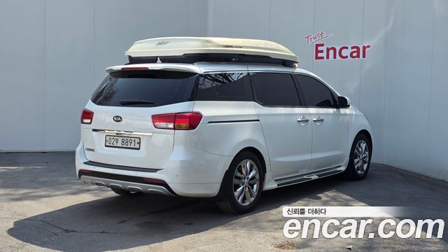 Kia Canival 2017 — photo 2
