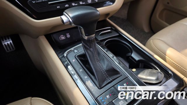 Kia Canival 2017 — photo 9