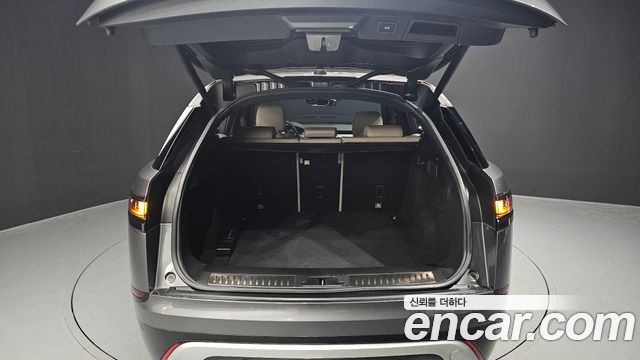 Land Rover Range Rover Velar 2018 — photo 20