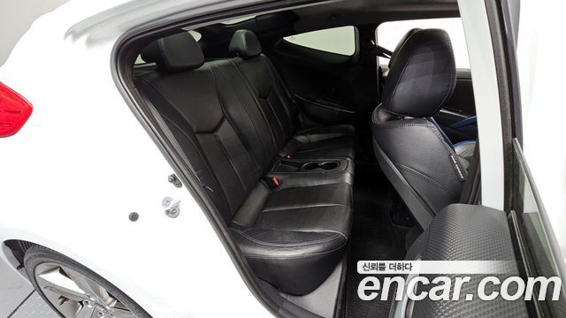 Hyundai Veloster 2013 — photo 12