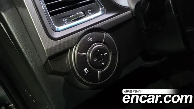 KG Mobility KORANDO 2016 — photo 11