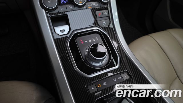 Land Rover Range Rover Evoque 2015 — photo 9